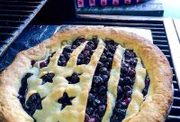 Outdoor Baked Blueberry Pie: Rustic Campfire Recipe