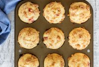 Tangy Rhubarb Muffins with Streusel Crumble