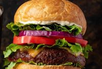 How to Reheat a Burger: 4 Simple Methods for Juicy Results