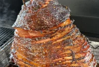 Classic Christmas Glazed Ham Recipe for Holiday Dinner