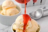 Silky Strawberry Coulis Recipe for Desserts and Drinks