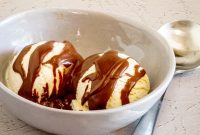 Low-Carb Keto Chocolate Sauce Recipe: Rich, Sugar-Free Indulgence