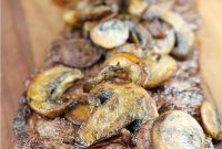 Garlic Butter Skirt Steak with Mushrooms — Bistro-Style Recipe