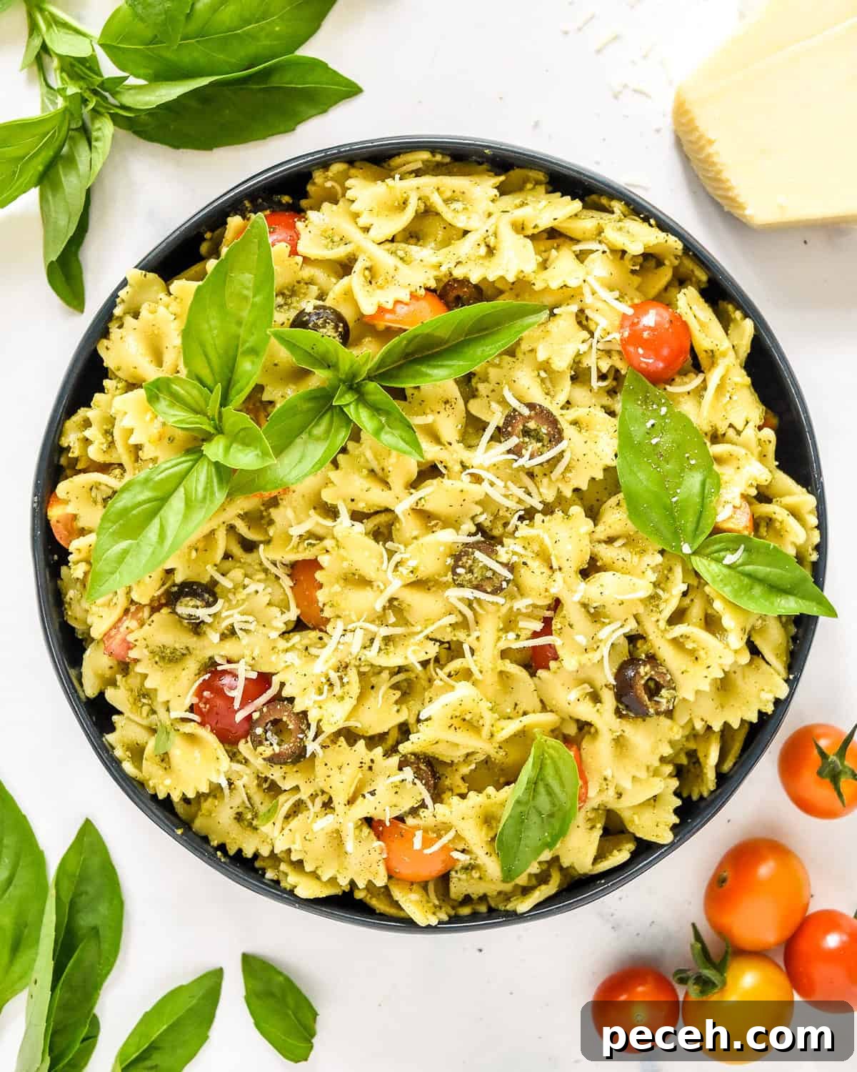 Incredibly Easy Pesto Pasta Salad