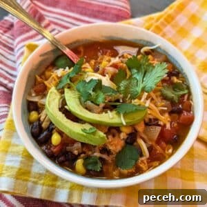 Easy and healthy chicken taco soup