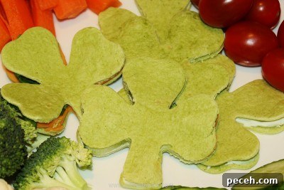 happy shamrock snacks