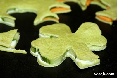 cream cheese and cucumber shamrocks