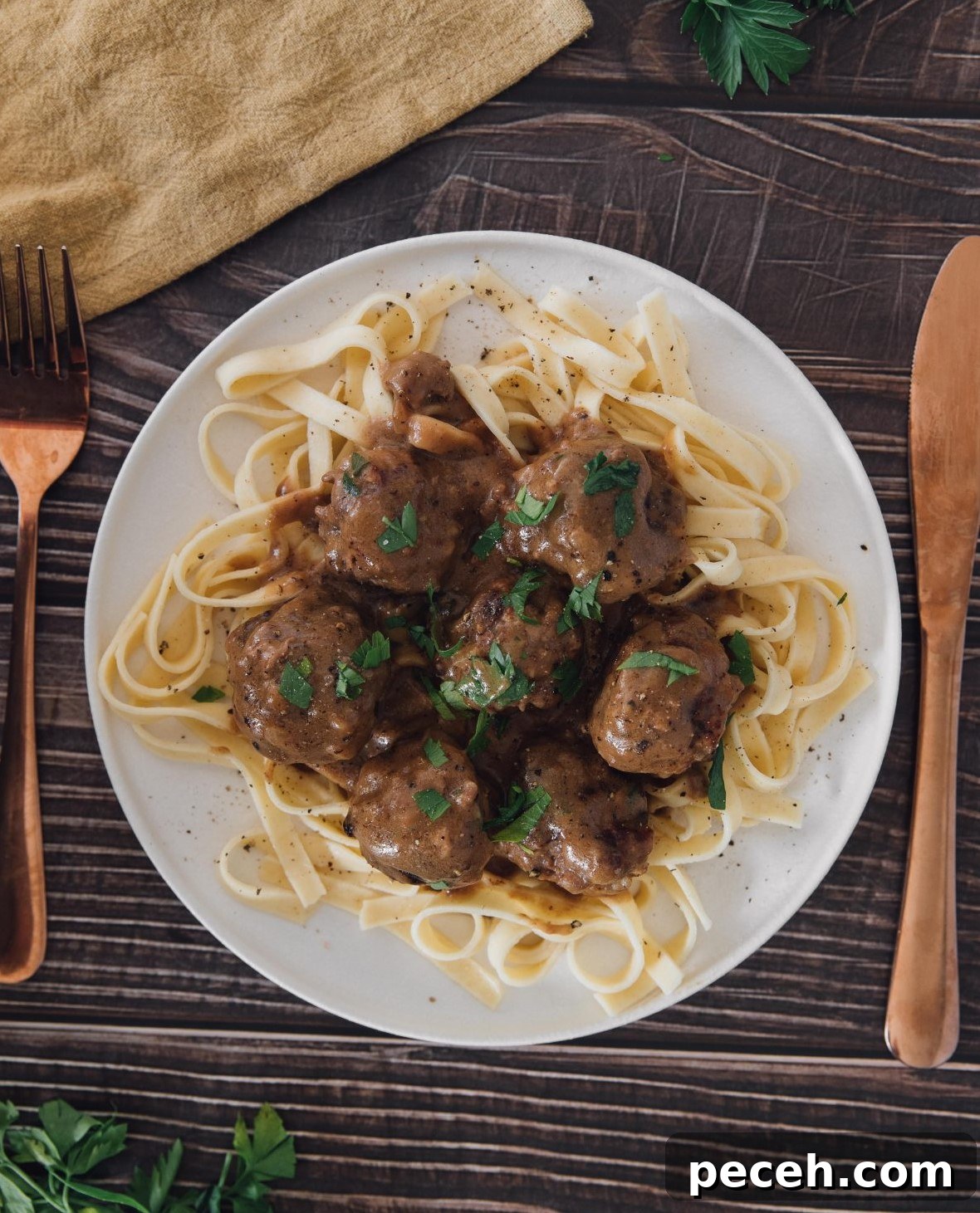 French Onion Chicken Meatballs with Melted Gruyère 2 Easy French Onion Chicken Meatballs