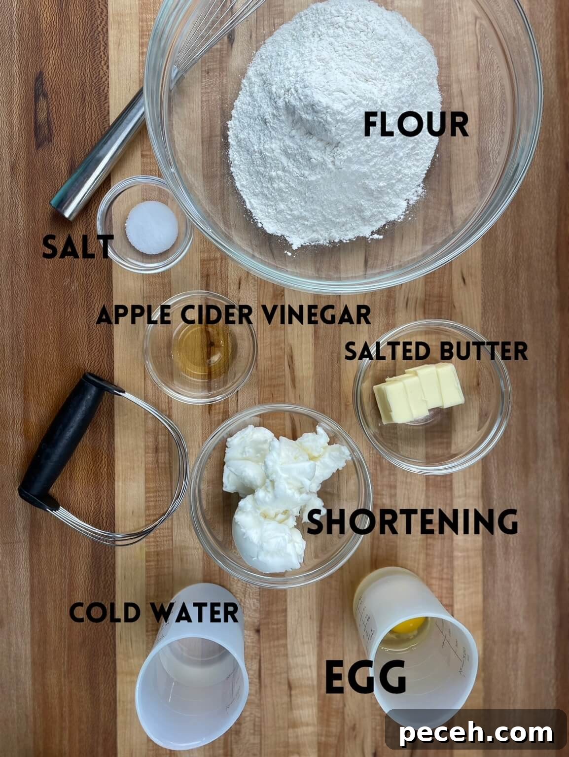 Flaky Pie Crust with Egg and Vinegar: Tender, Reliable Recipe 4 Egg and Vinegar Piee Crust Ingredients