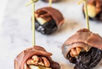 Prosciutto-Wrapped Prunes: Sweet and Savory Appetizers
