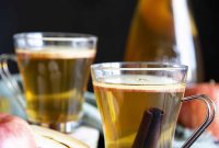 Warm Spiced Apple Cider with Cinnamon and Cloves