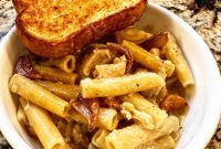 Creamy Garlic Chicken Pasta in the Instant Pot