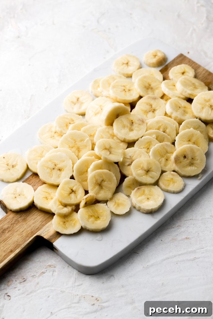 Light and Fluffy Banana Pudding Cake Recipe 10 bananas sliced